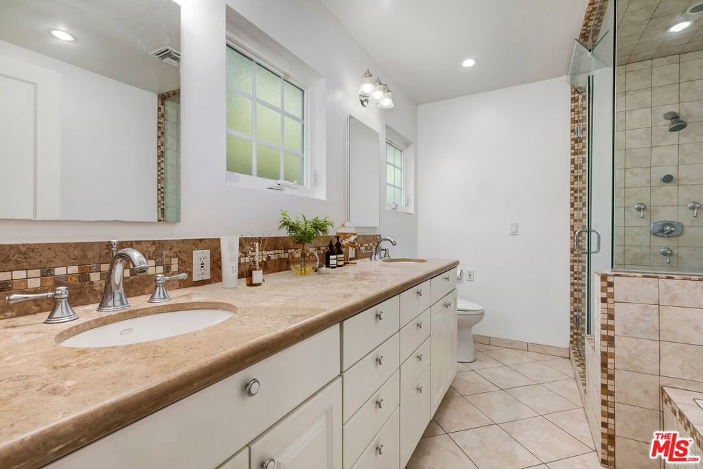 3924 Woodfield Drive
