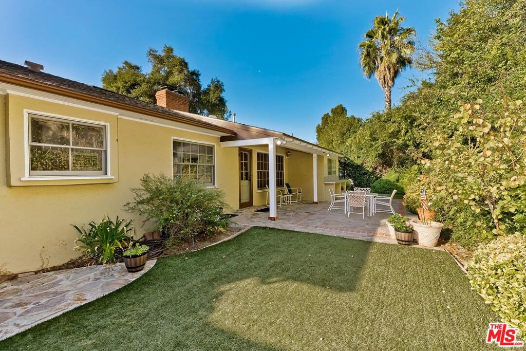 3924 Woodfield Drive