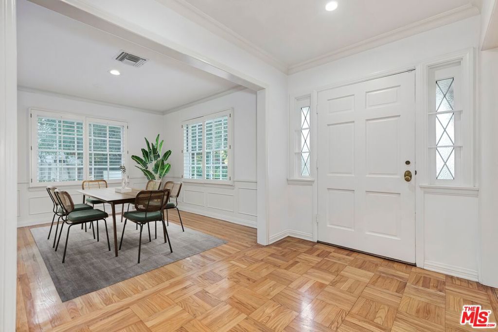 3924 Woodfield Drive