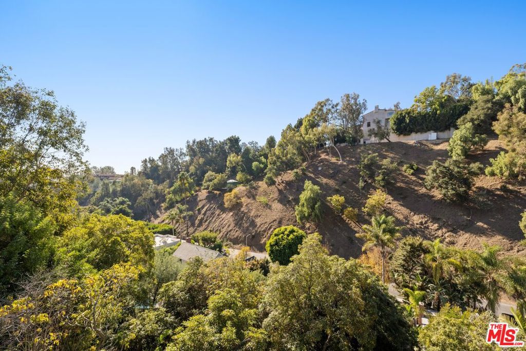 1311 Braeridge Drive