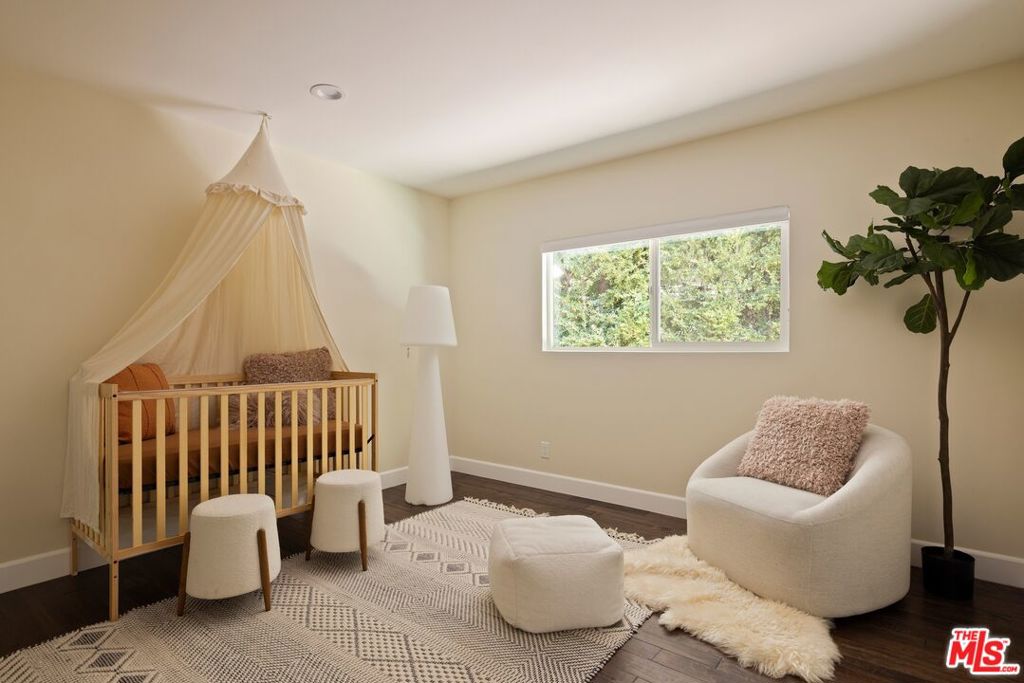 22910 Collins Street