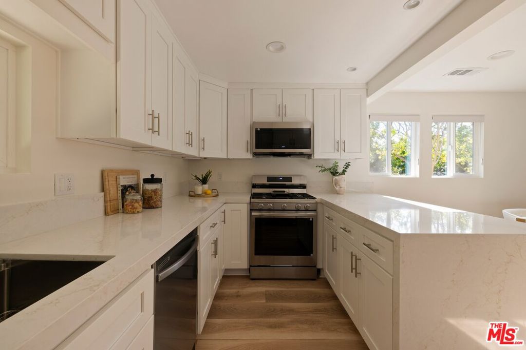 22910 Collins Street