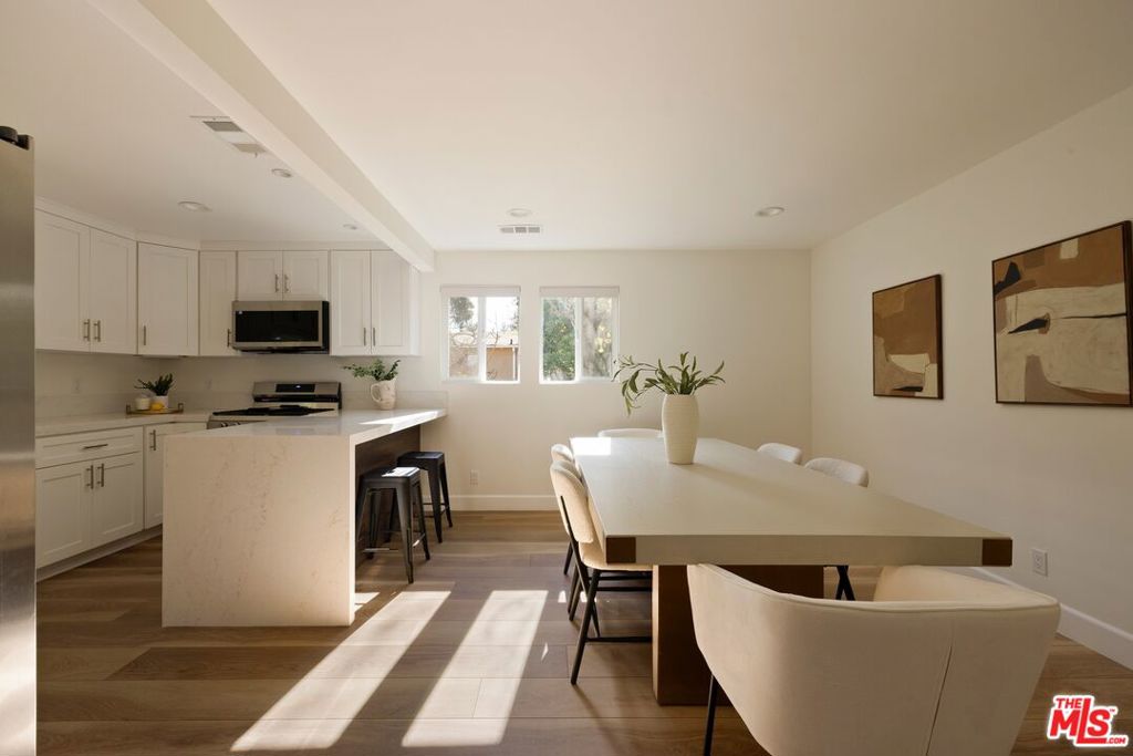 22910 Collins Street