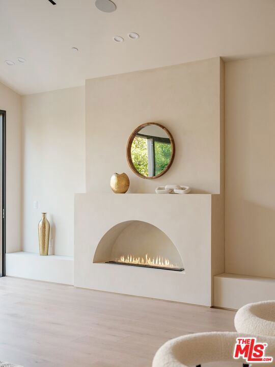 14647 Morrison Street