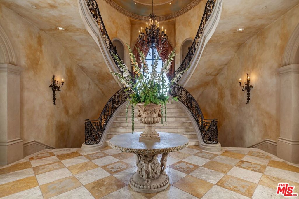 25305 Prado De La Felicidad