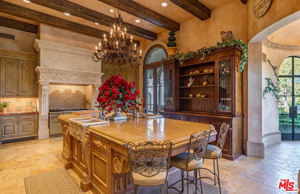 25305 Prado De La Felicidad