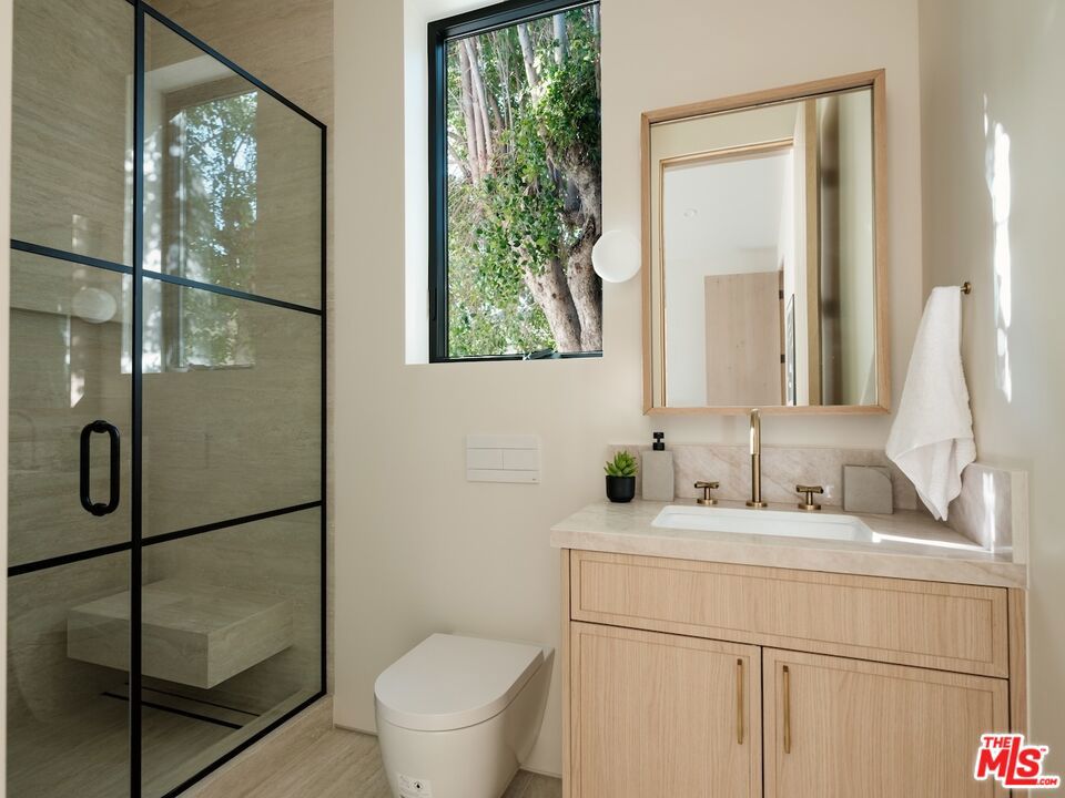 14647 Morrison Street