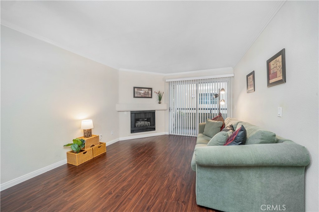 5535 Canoga Avenue 117
