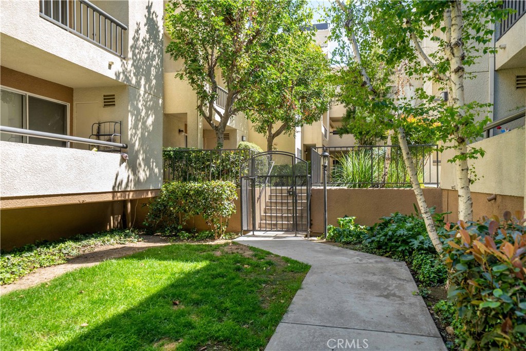 5535 Canoga Avenue 117