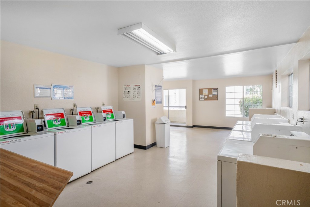 5535 Canoga Avenue 117