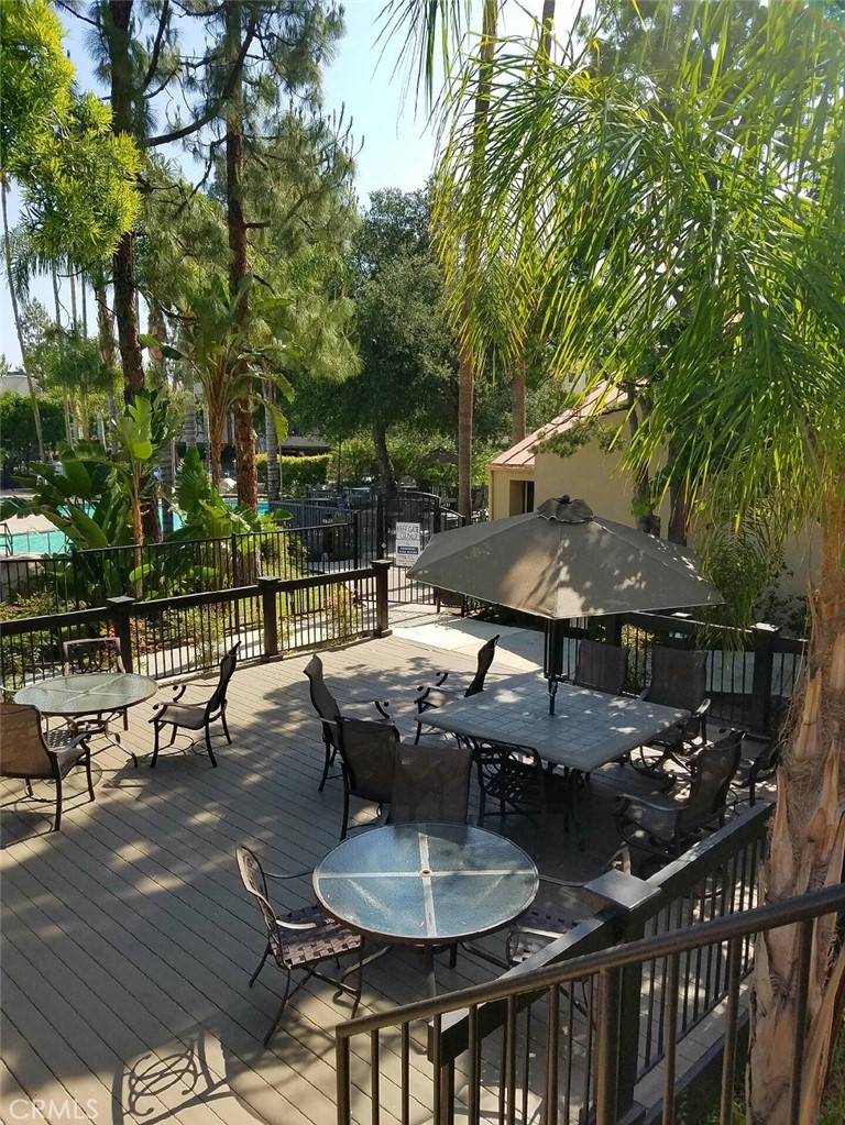 5535 Canoga Avenue 117