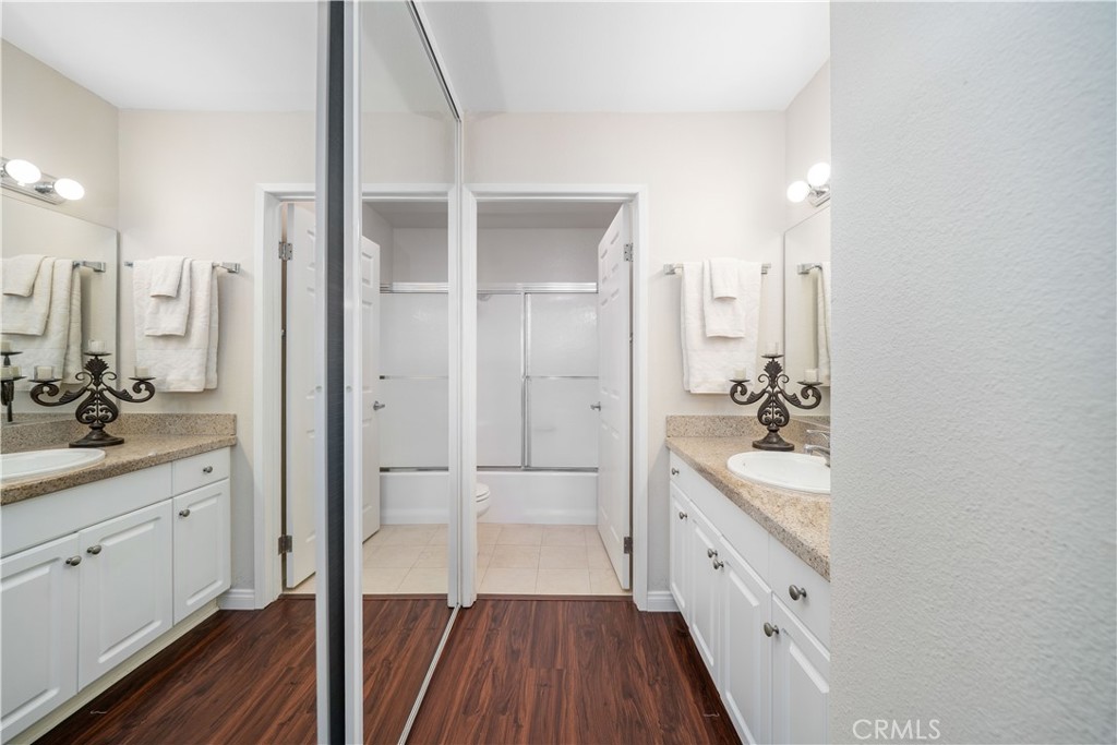 5535 Canoga Avenue 117