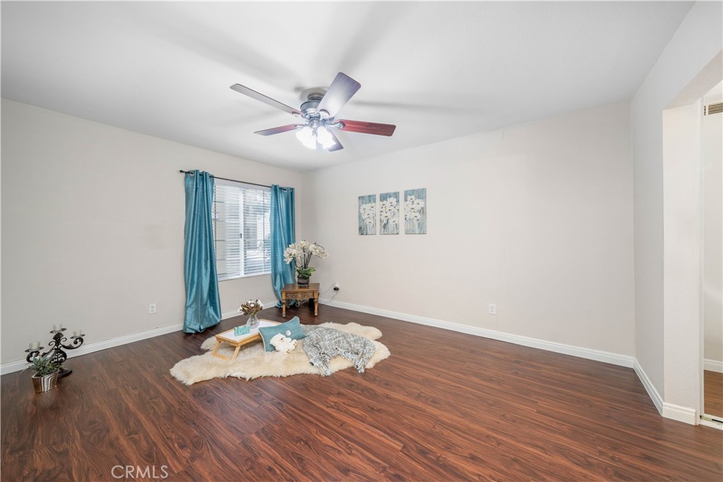 5535 Canoga Avenue 117