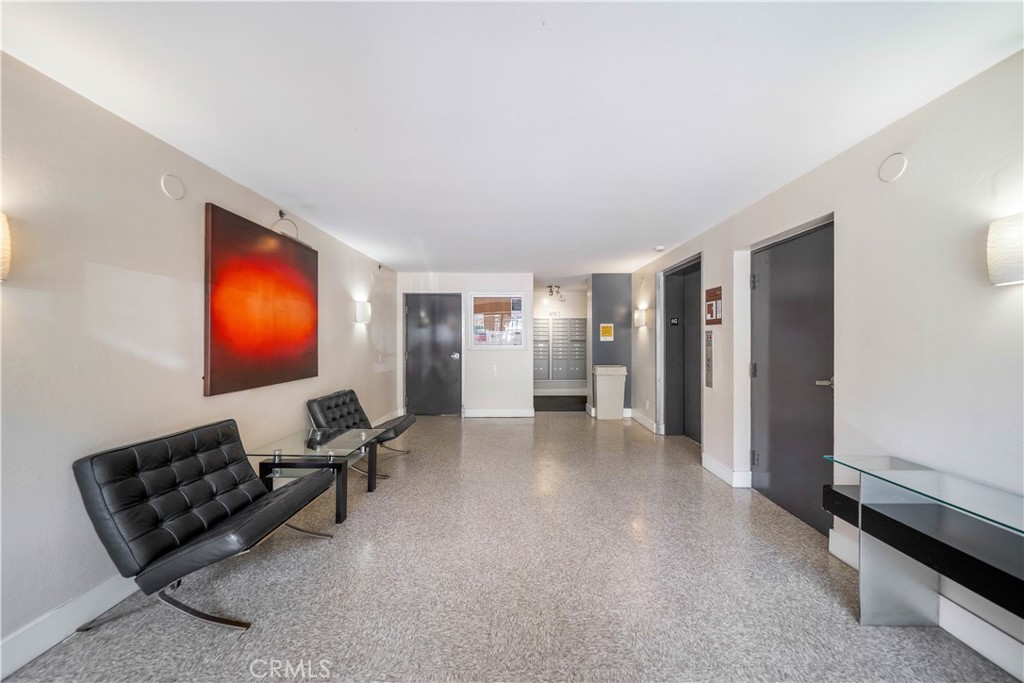 5535 Canoga Avenue 117