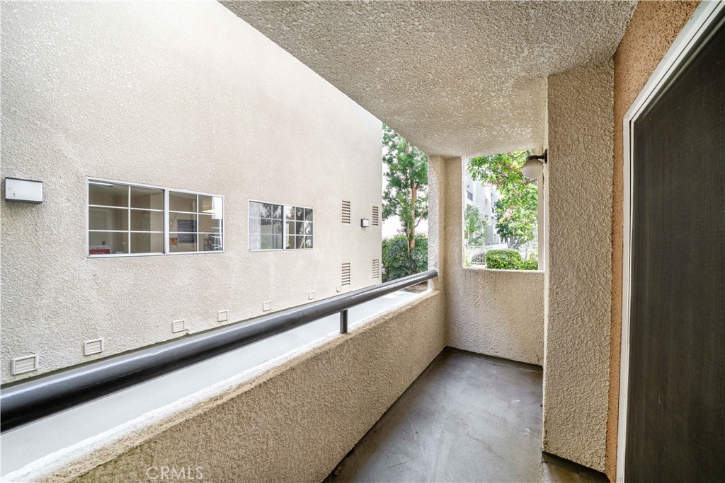 5535 Canoga Avenue 117