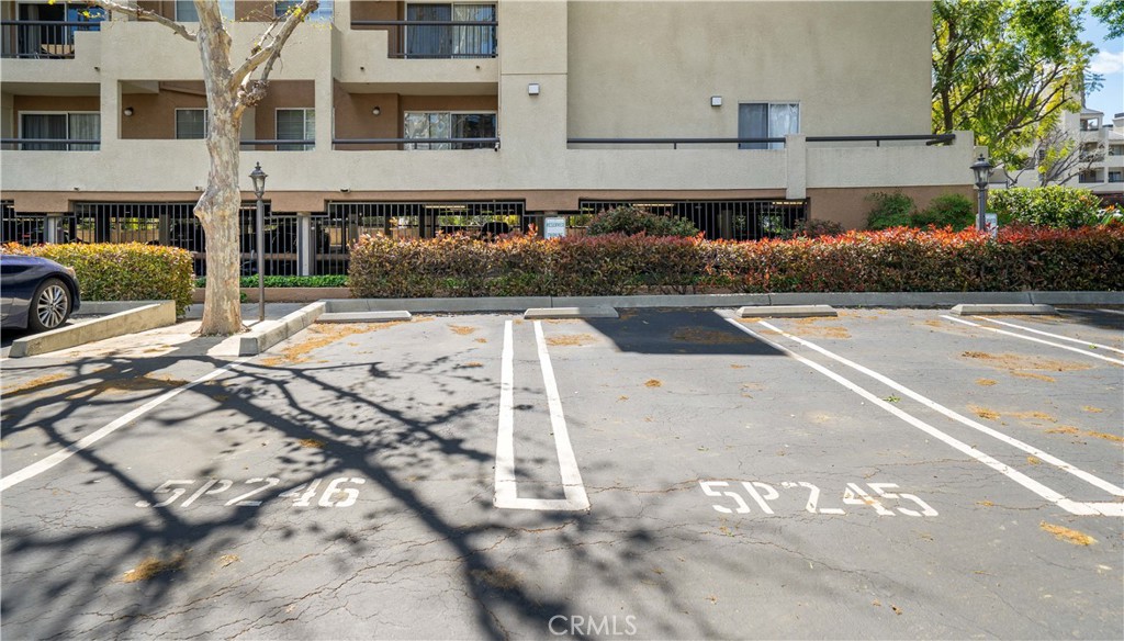 5535 Canoga Avenue 117