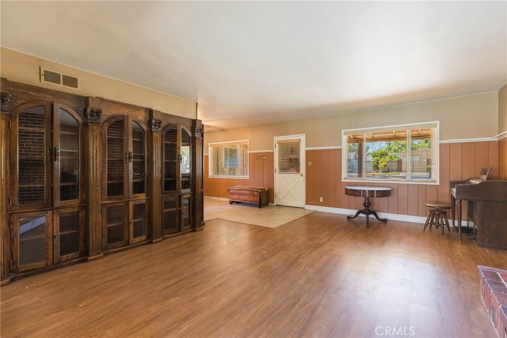 22717 Miranda Street