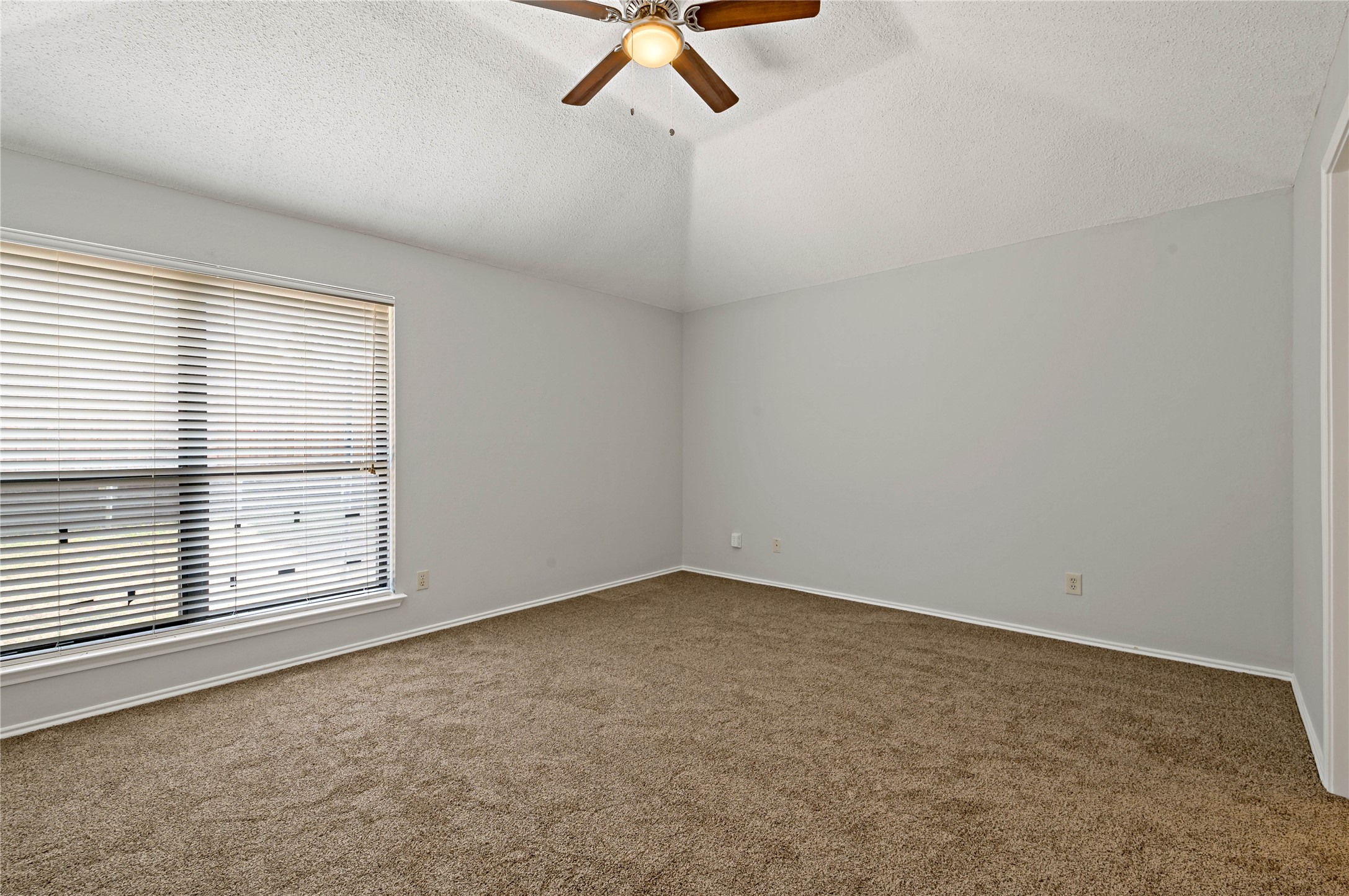 3800 Suffolk Lane