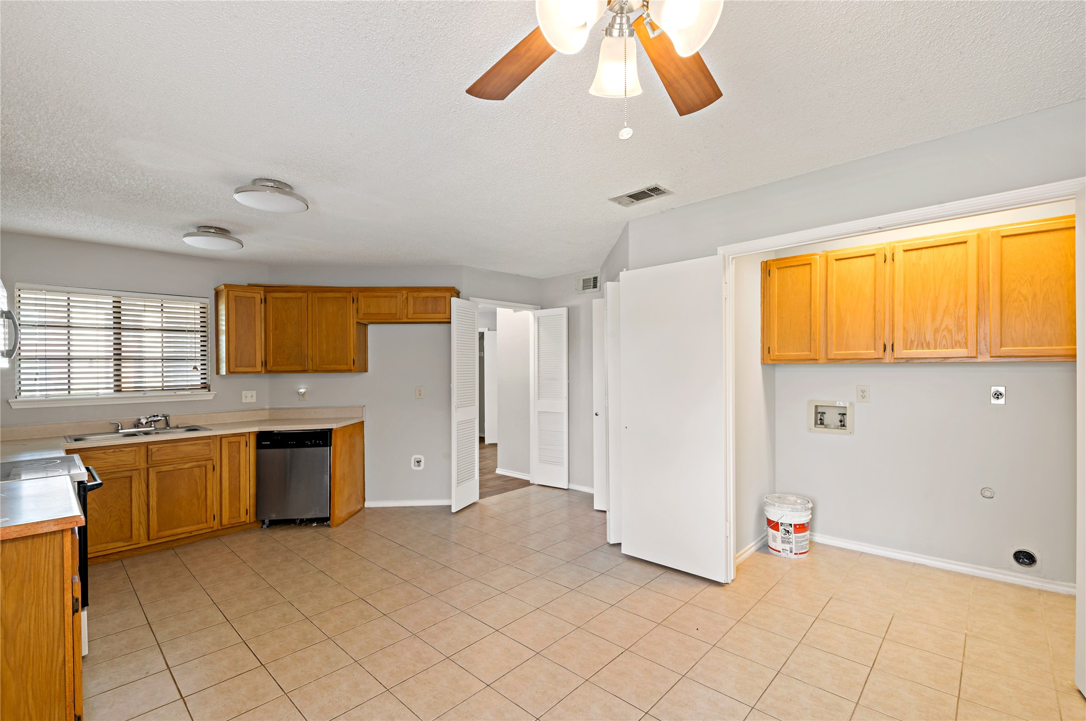 3800 Suffolk Lane