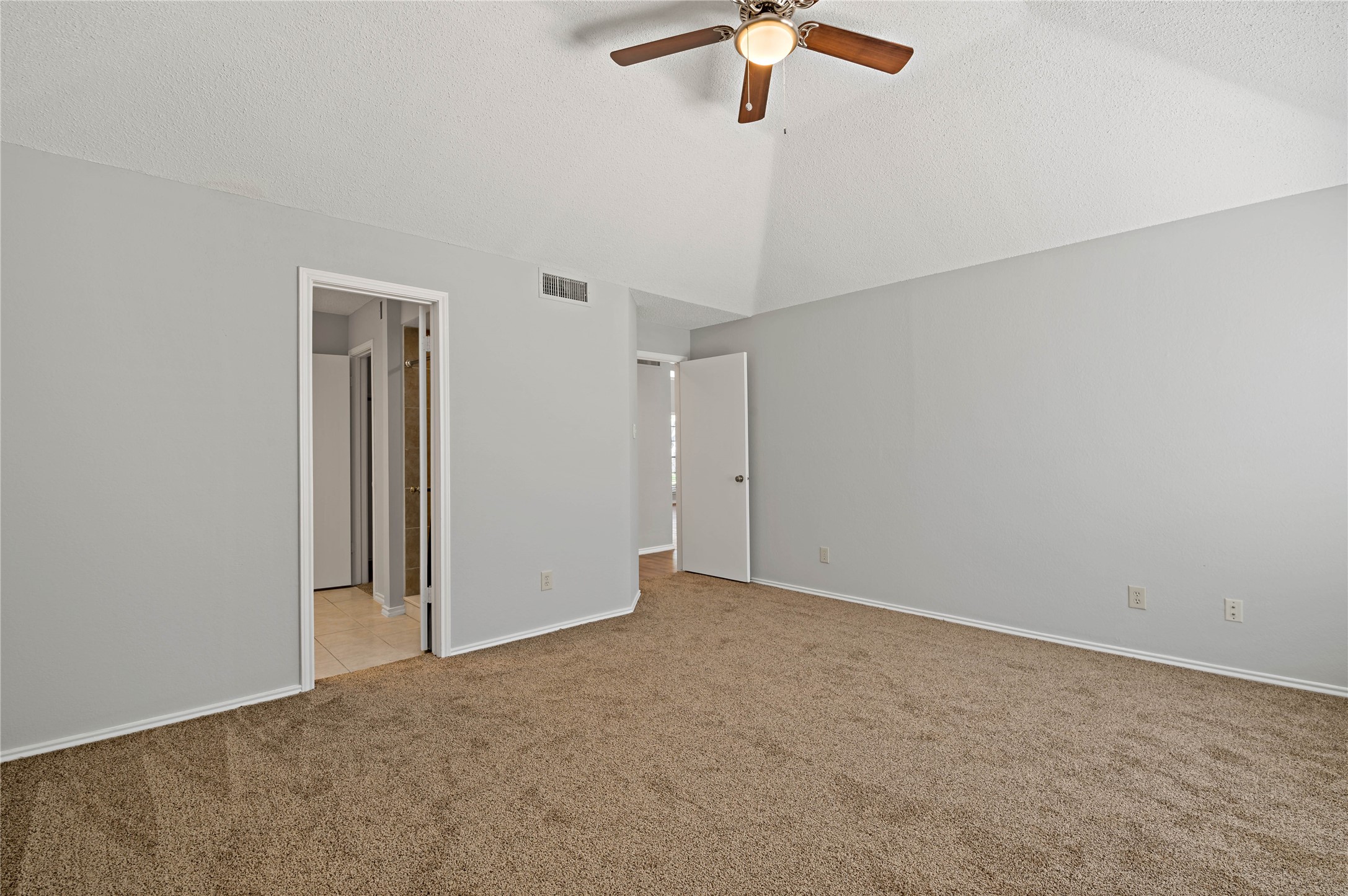 3800 Suffolk Lane