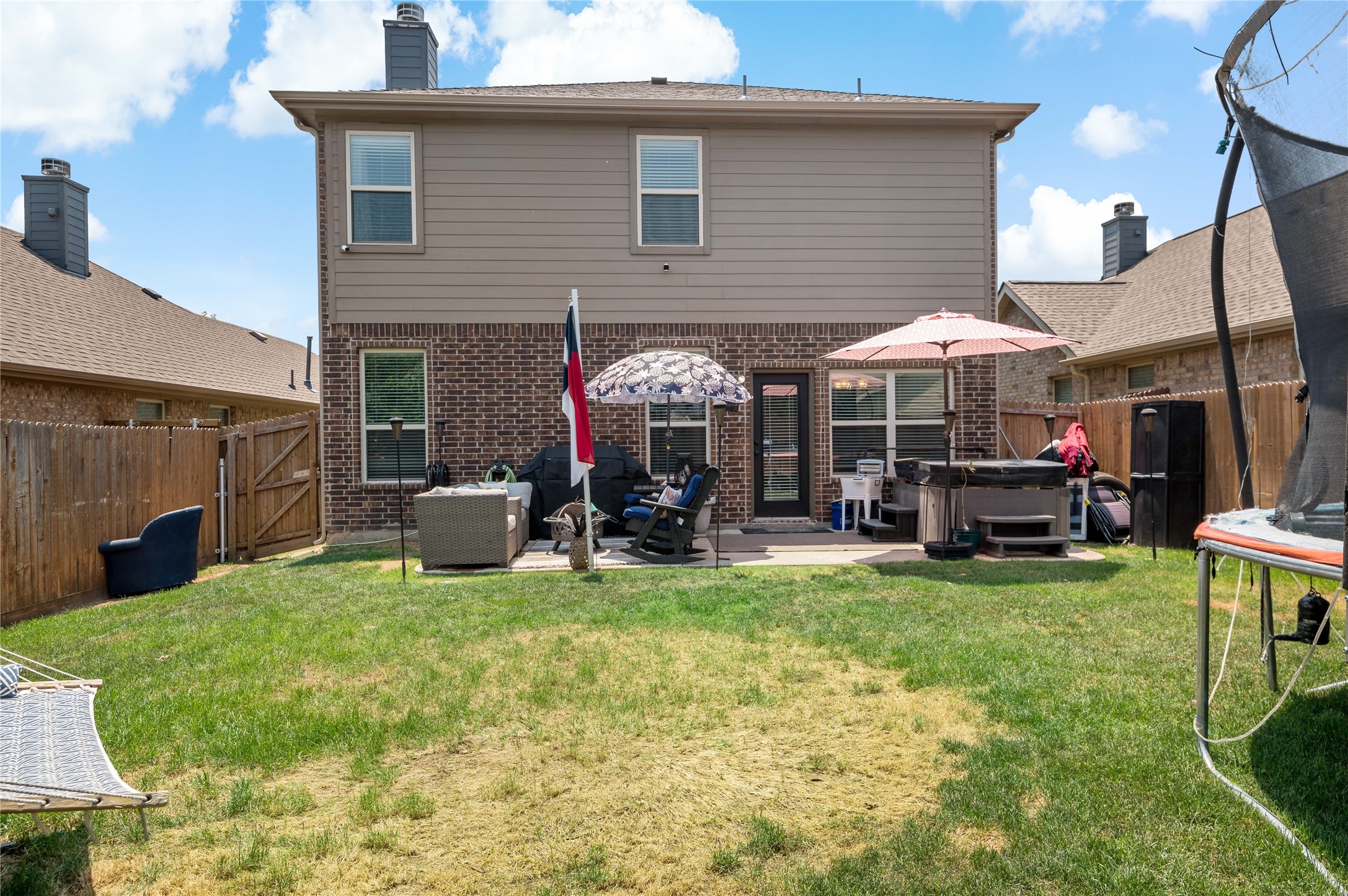 9912 Pronghorn Road