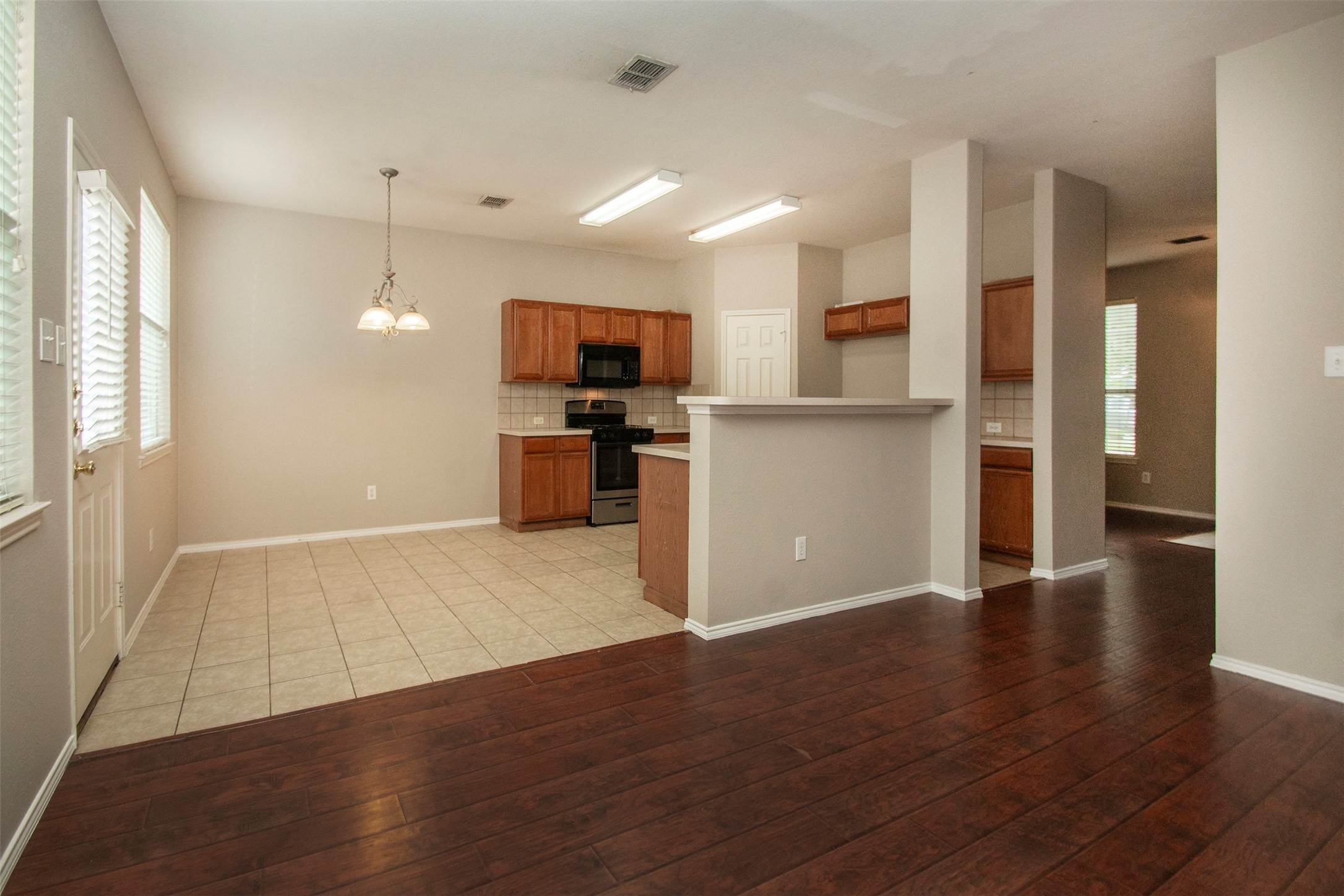 6604 Marquette Circle