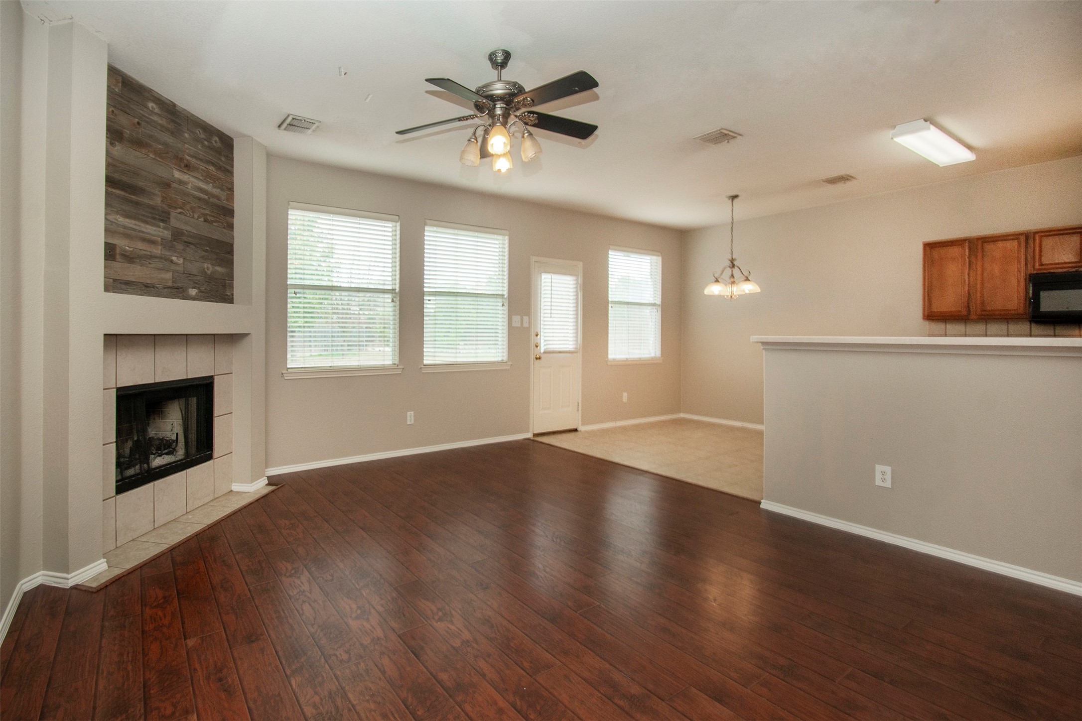6604 Marquette Circle
