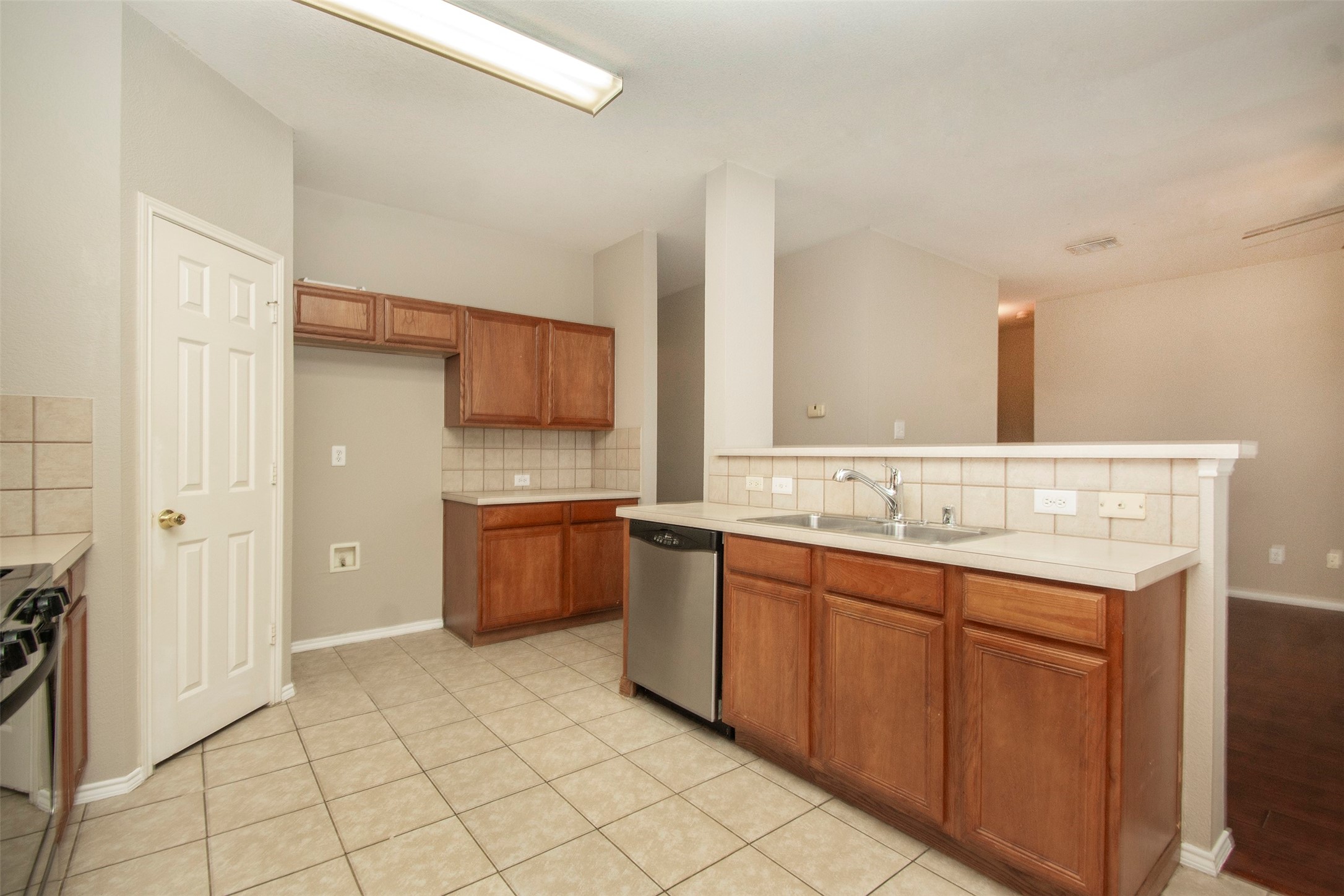 6604 Marquette Circle