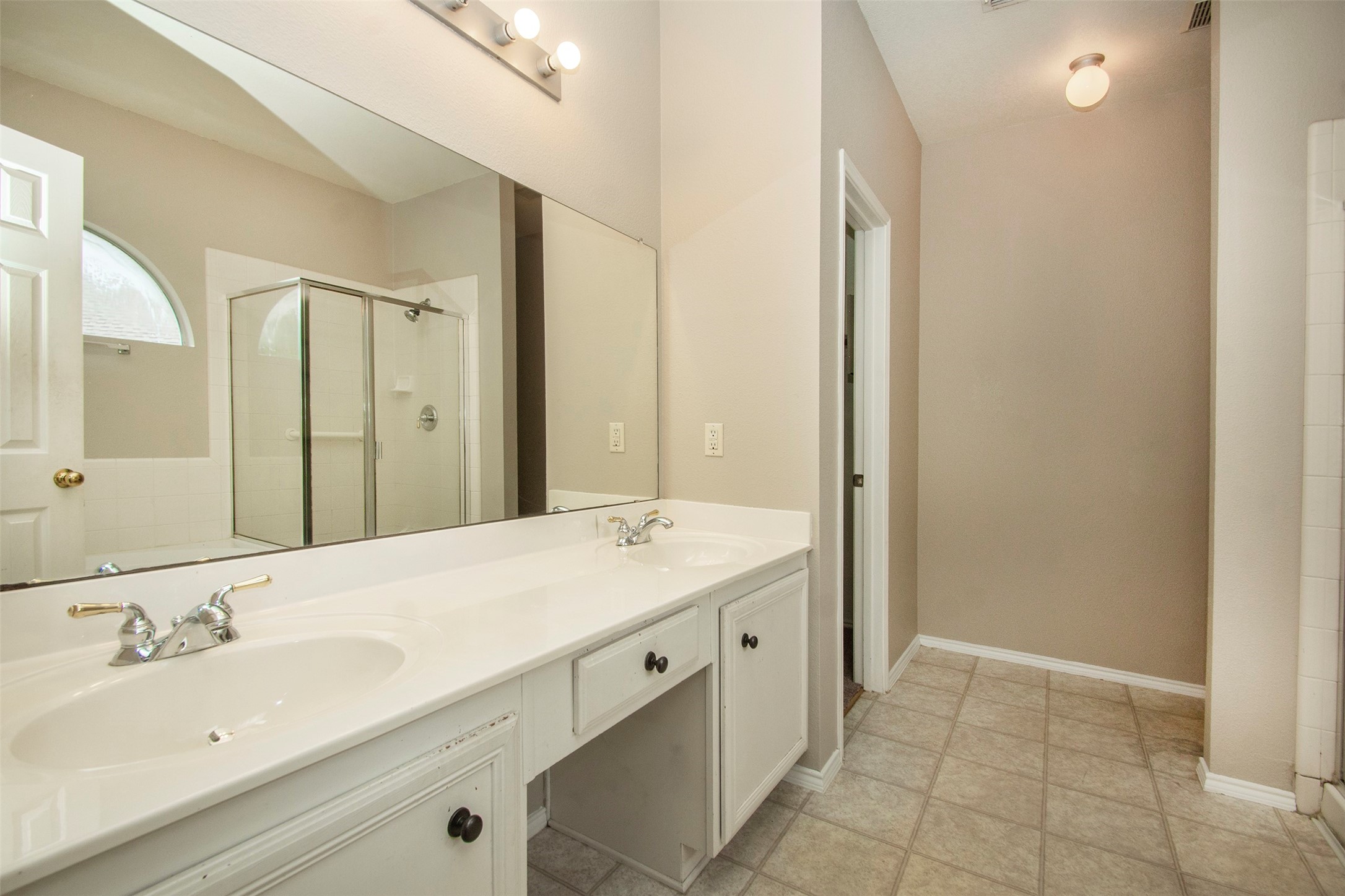 6604 Marquette Circle