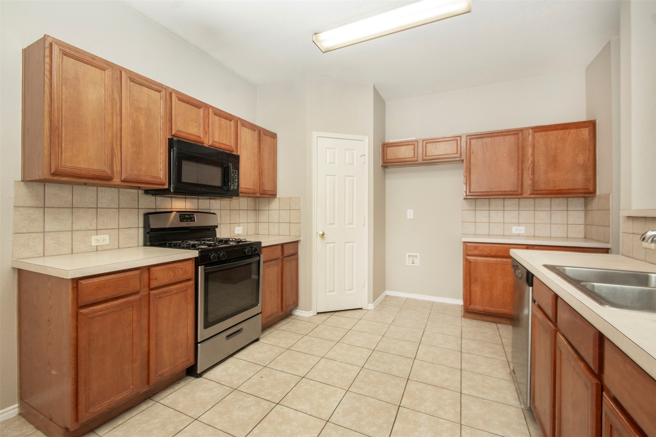 6604 Marquette Circle