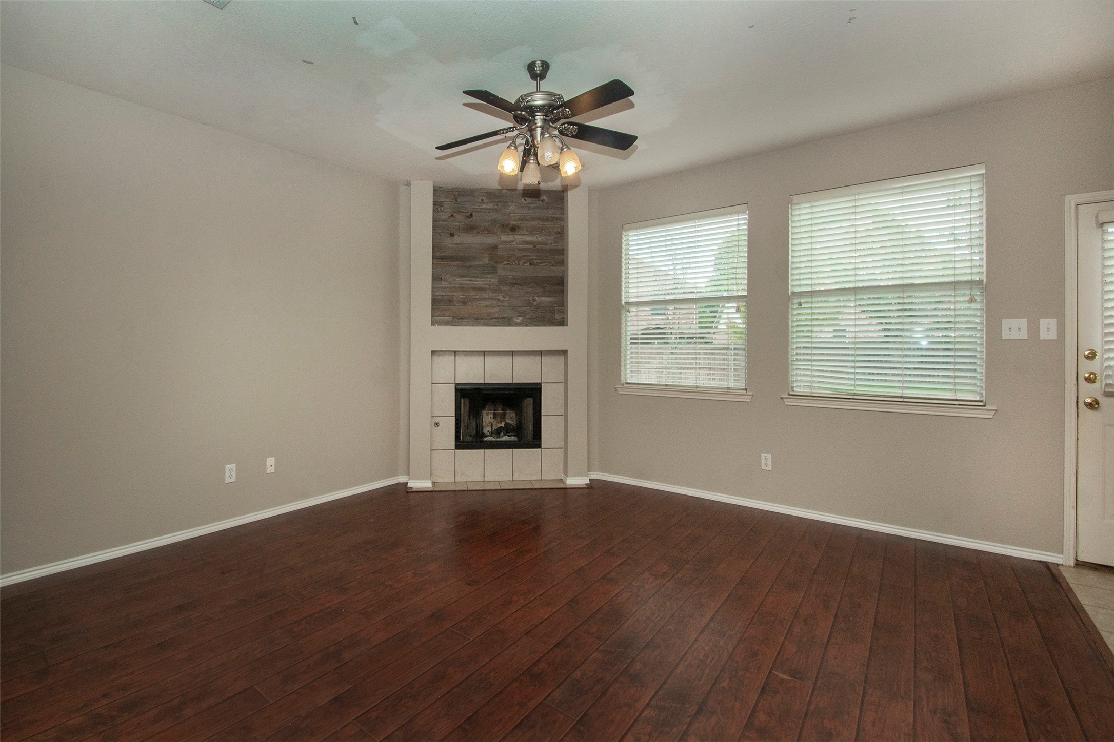 6604 Marquette Circle