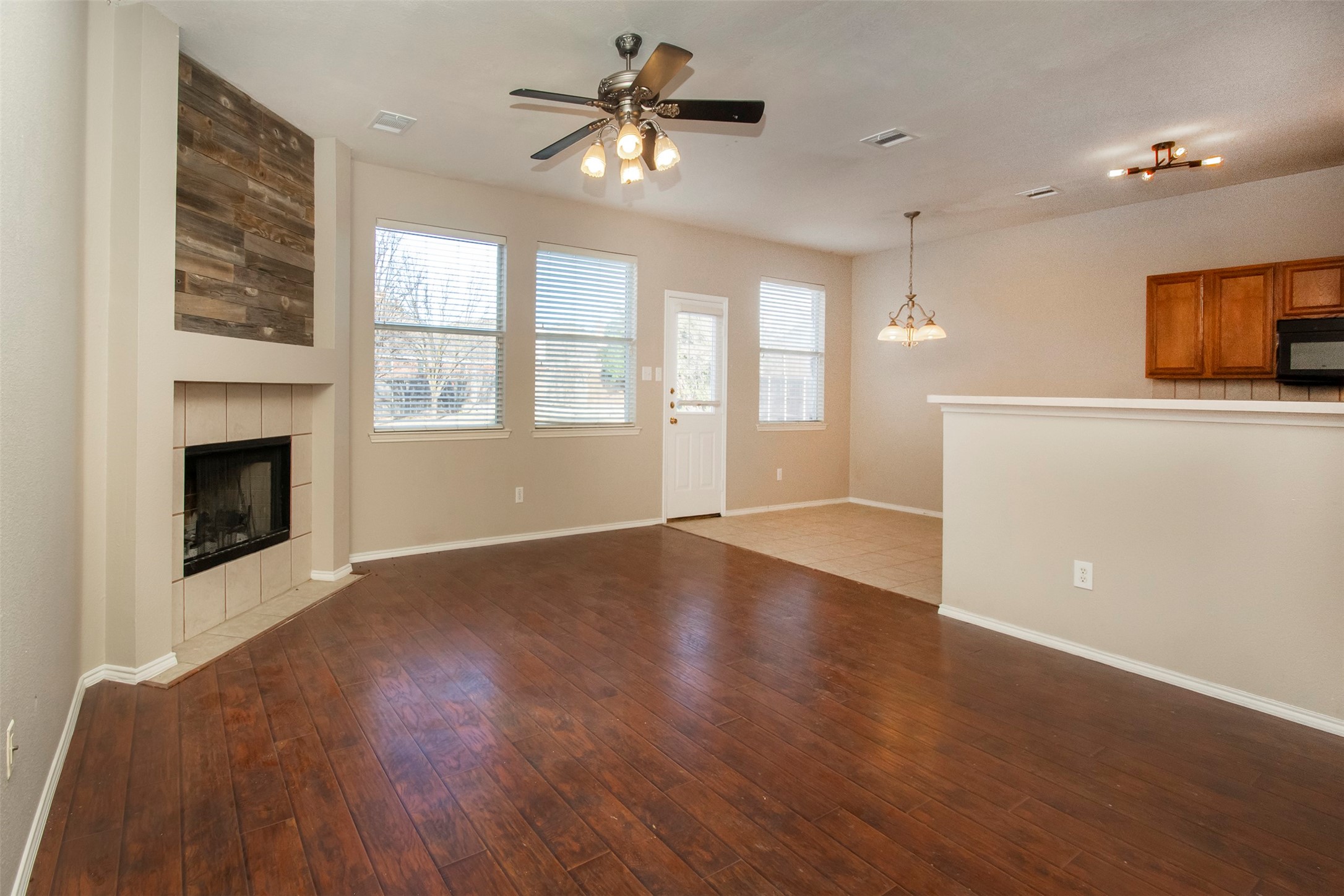 6604 Marquette Circle