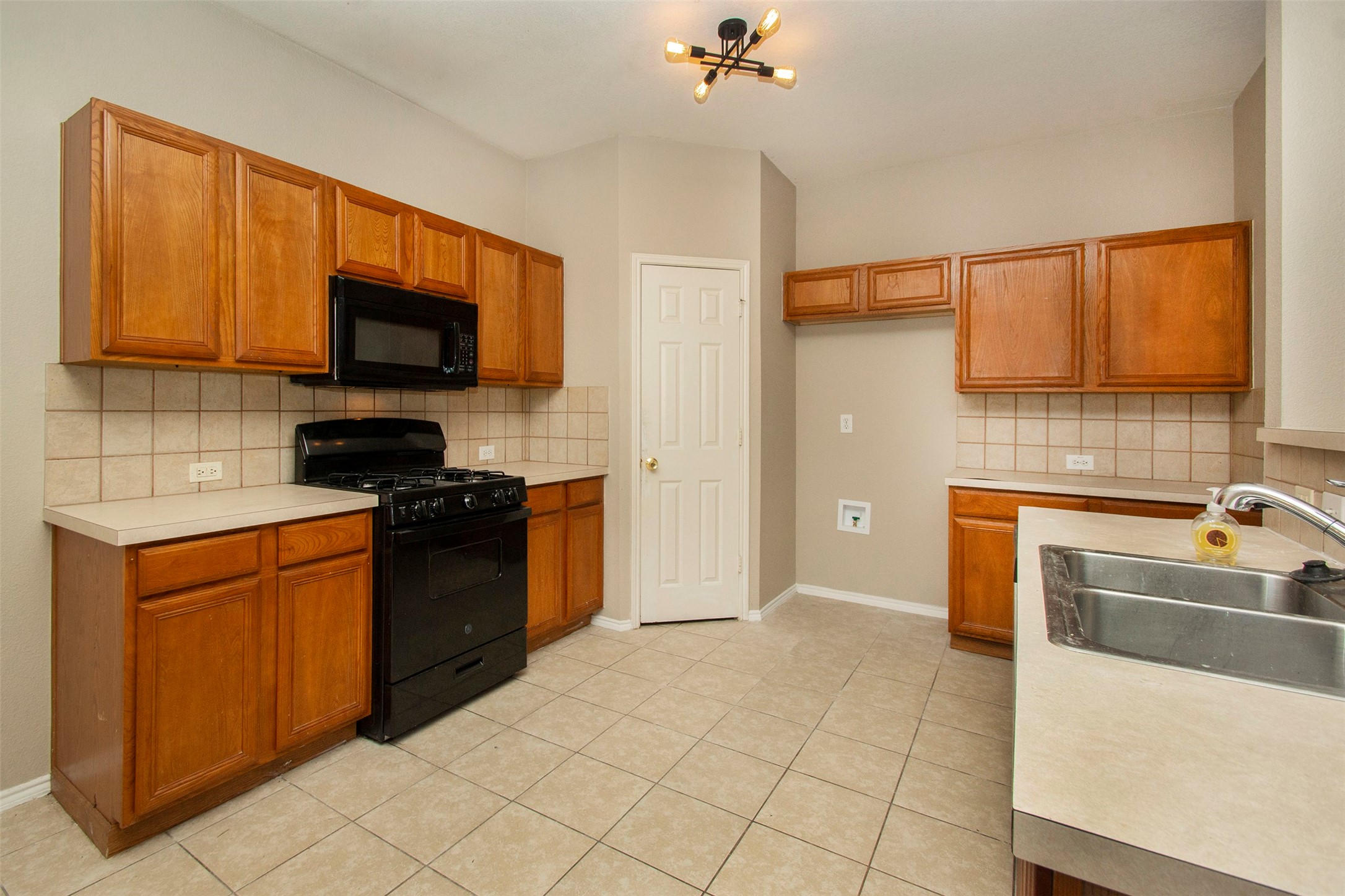 6604 Marquette Circle