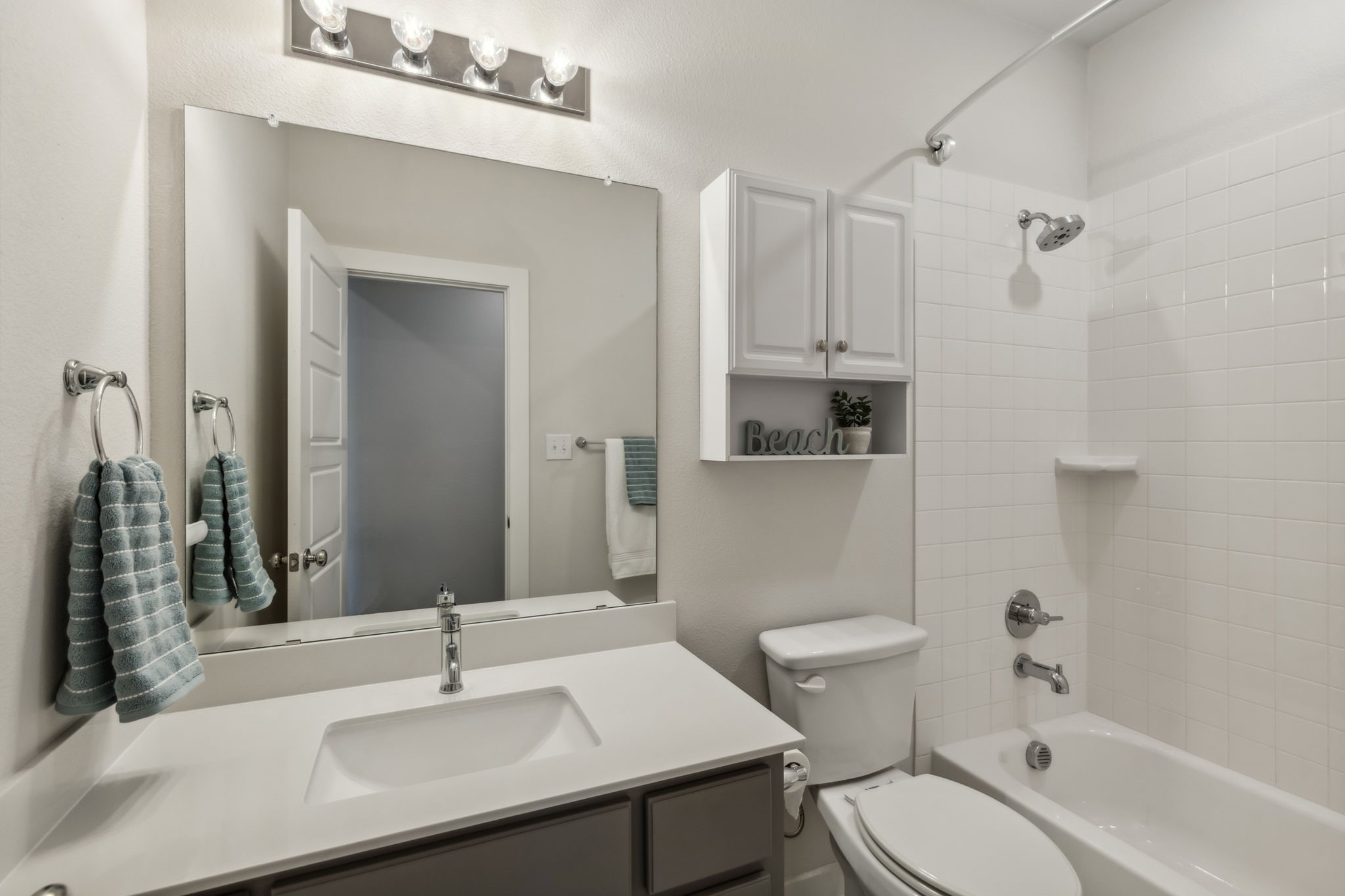 1315 Divine Rose Way