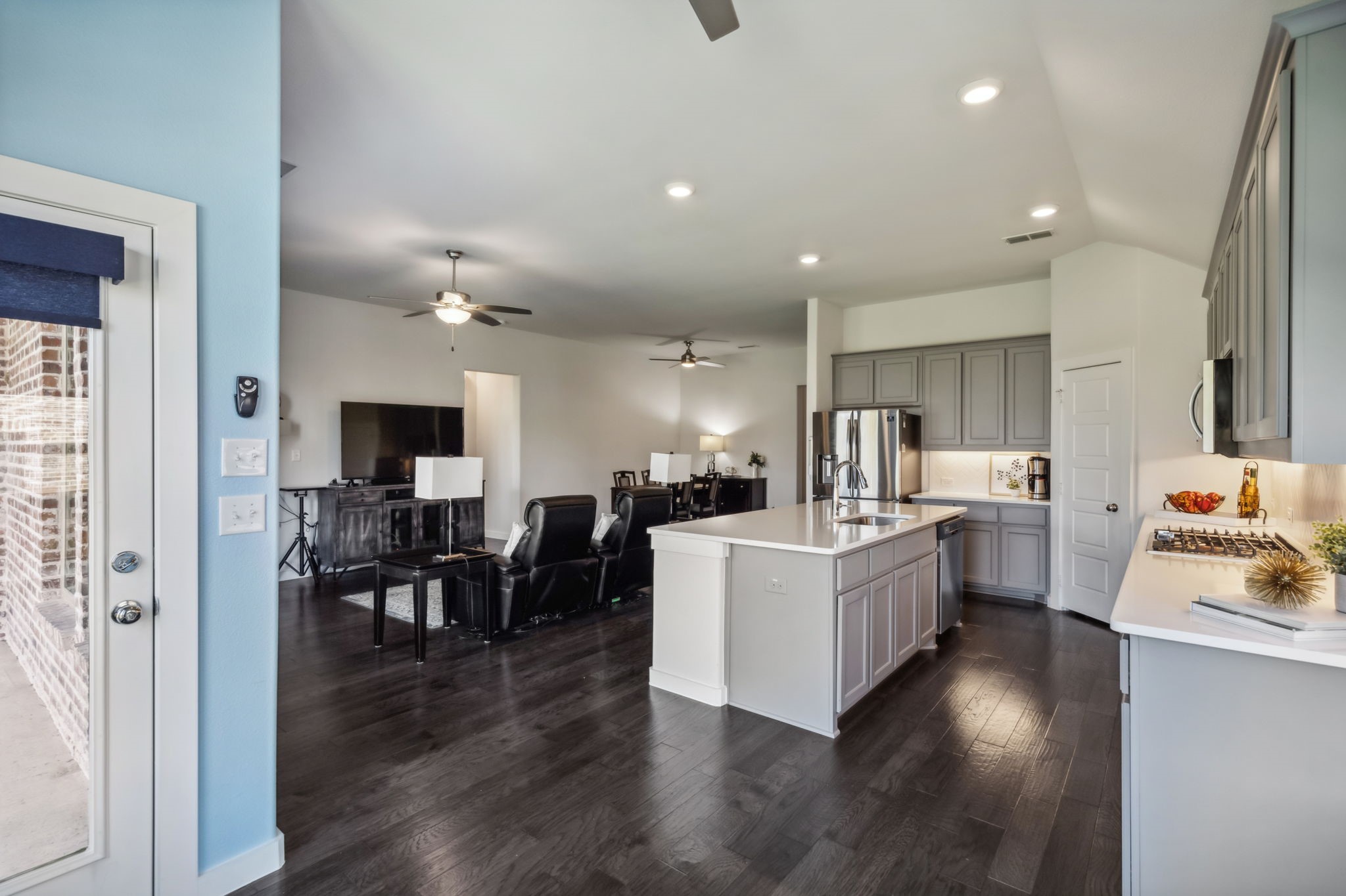 1315 Divine Rose Way