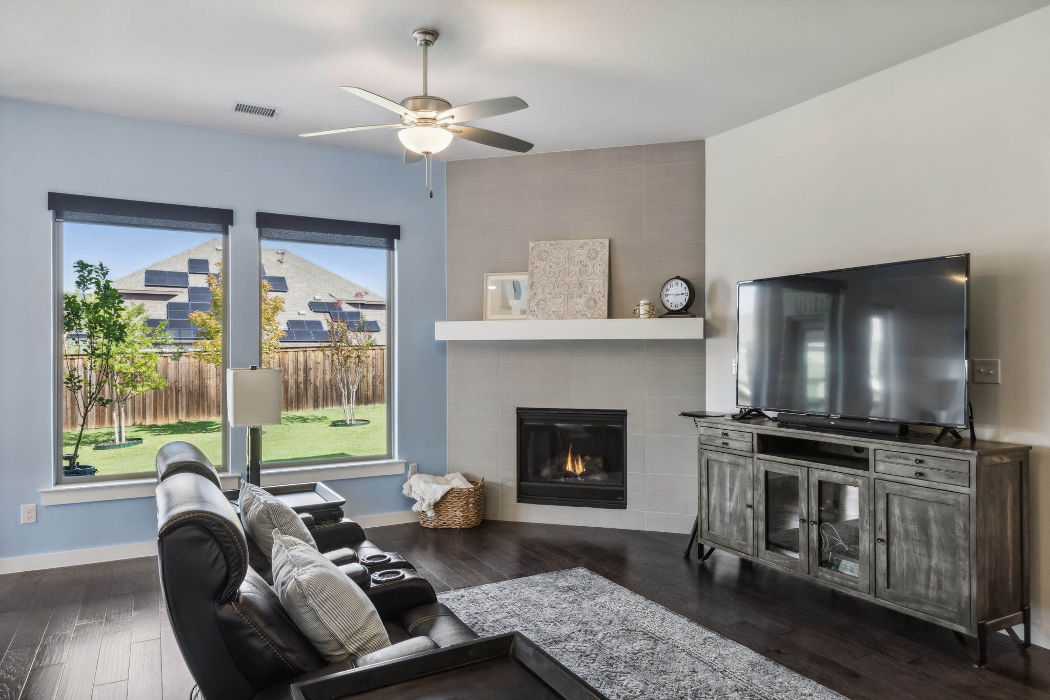 1315 Divine Rose Way