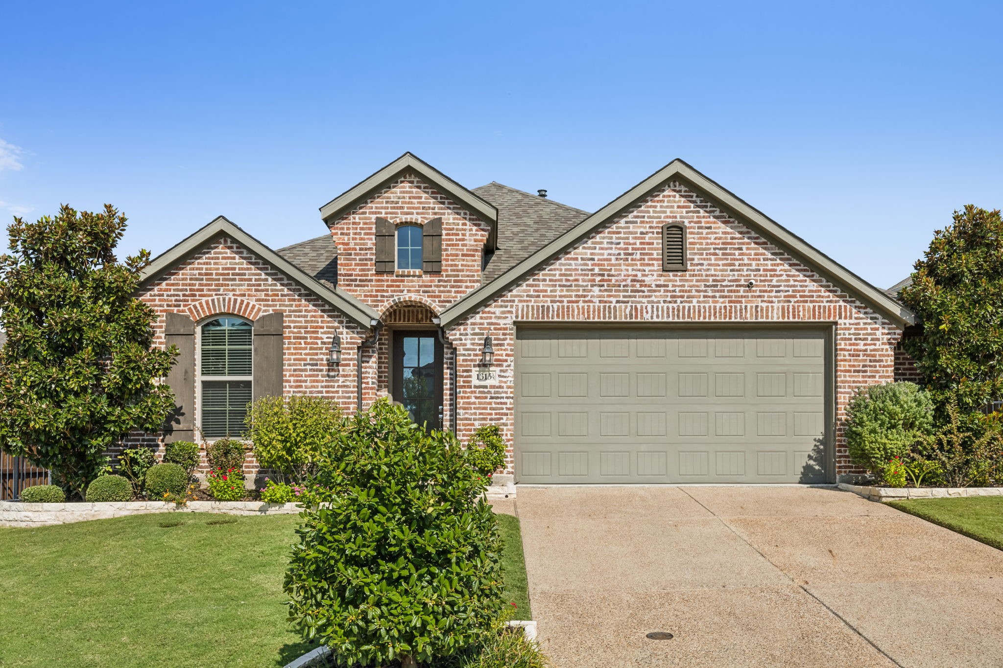 1315 Divine Rose Way