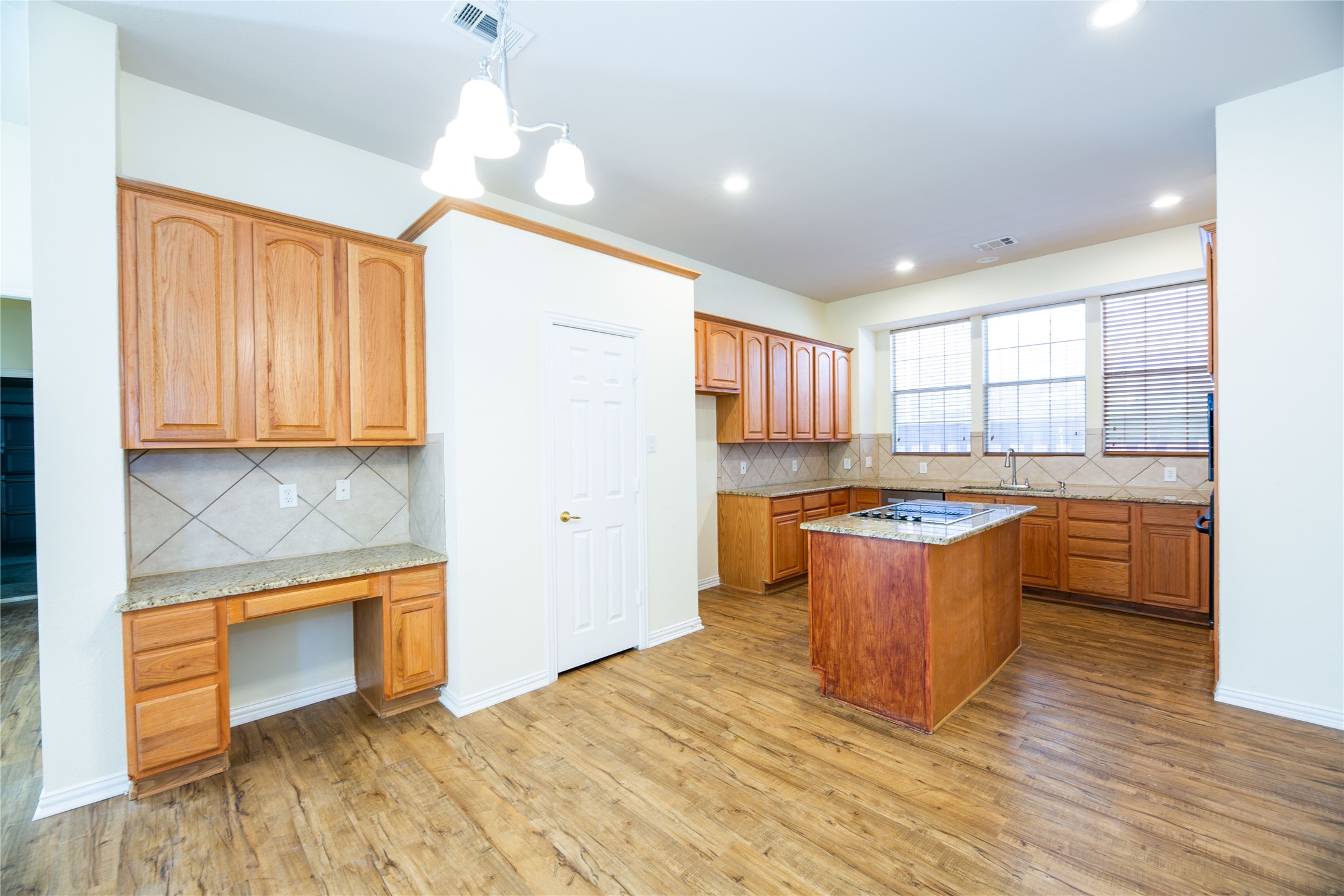 2033 Londonderry Drive