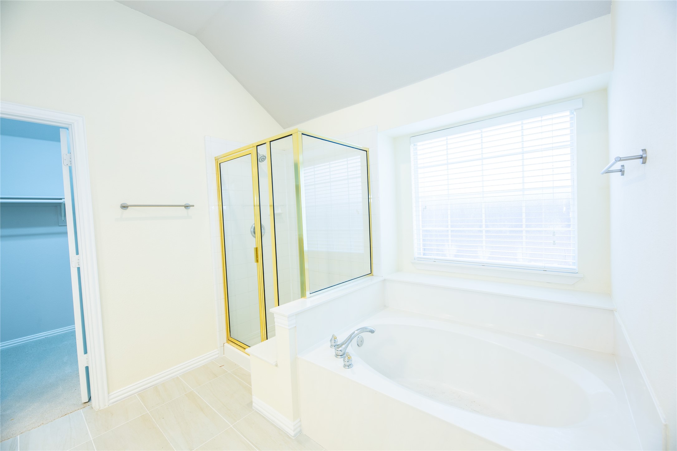 2033 Londonderry Drive