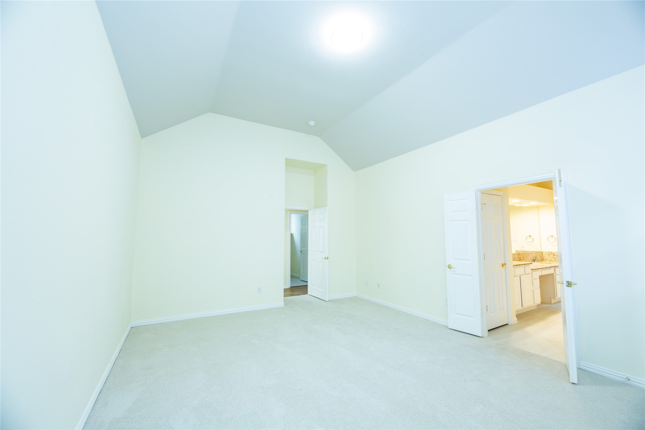 2033 Londonderry Drive