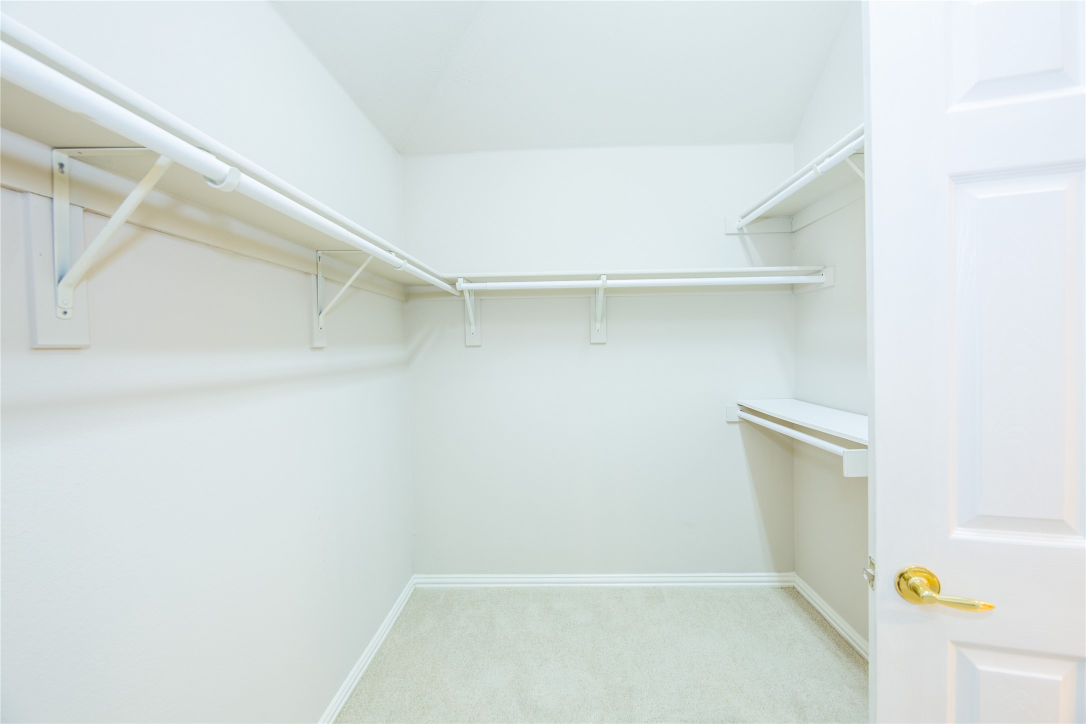 2033 Londonderry Drive