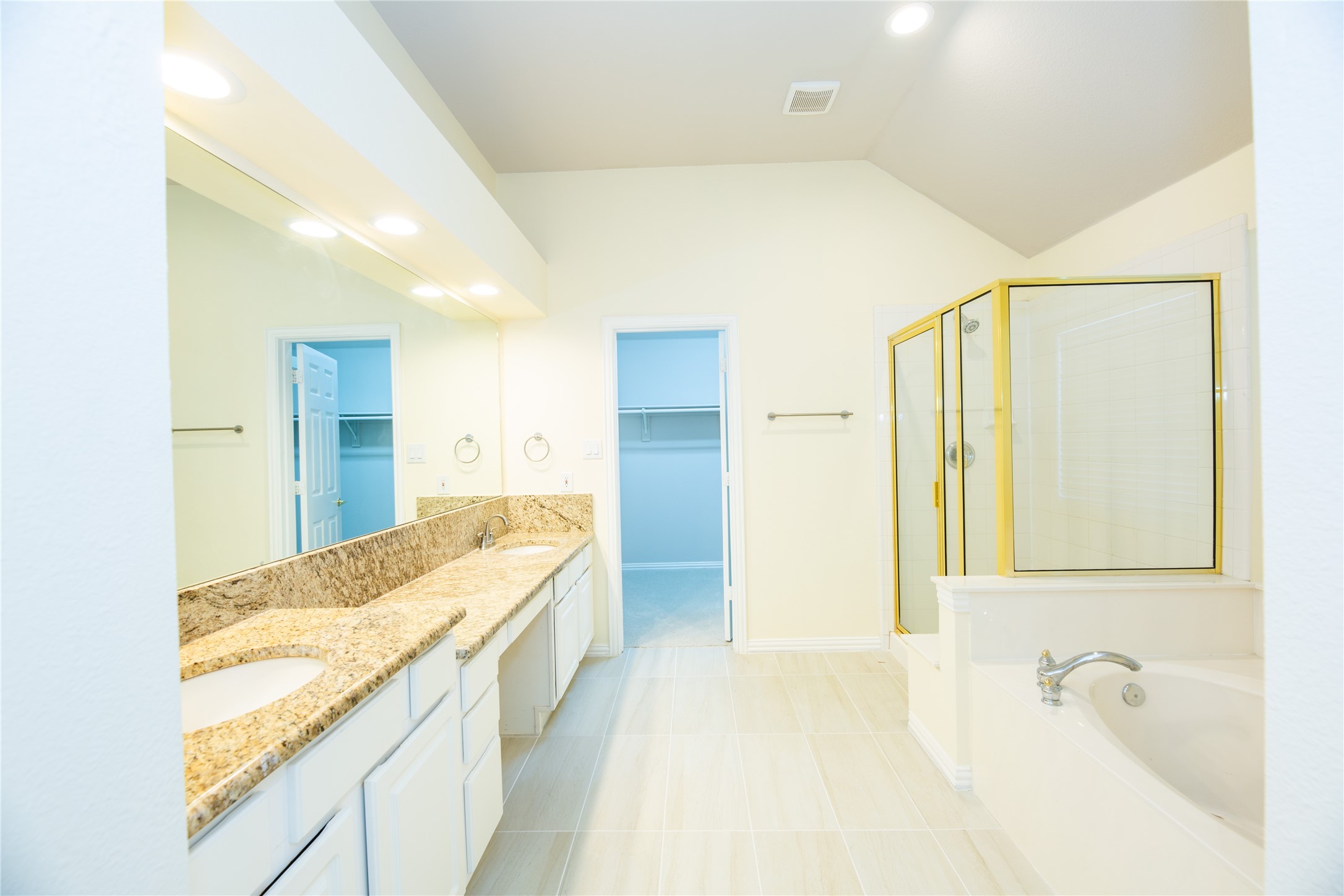 2033 Londonderry Drive