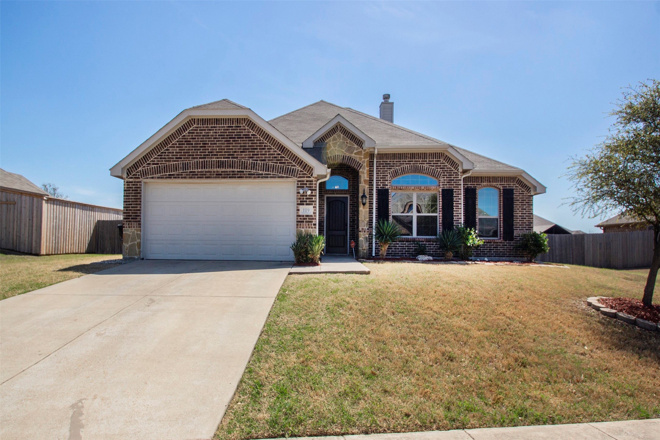 119 Hillcrest Way