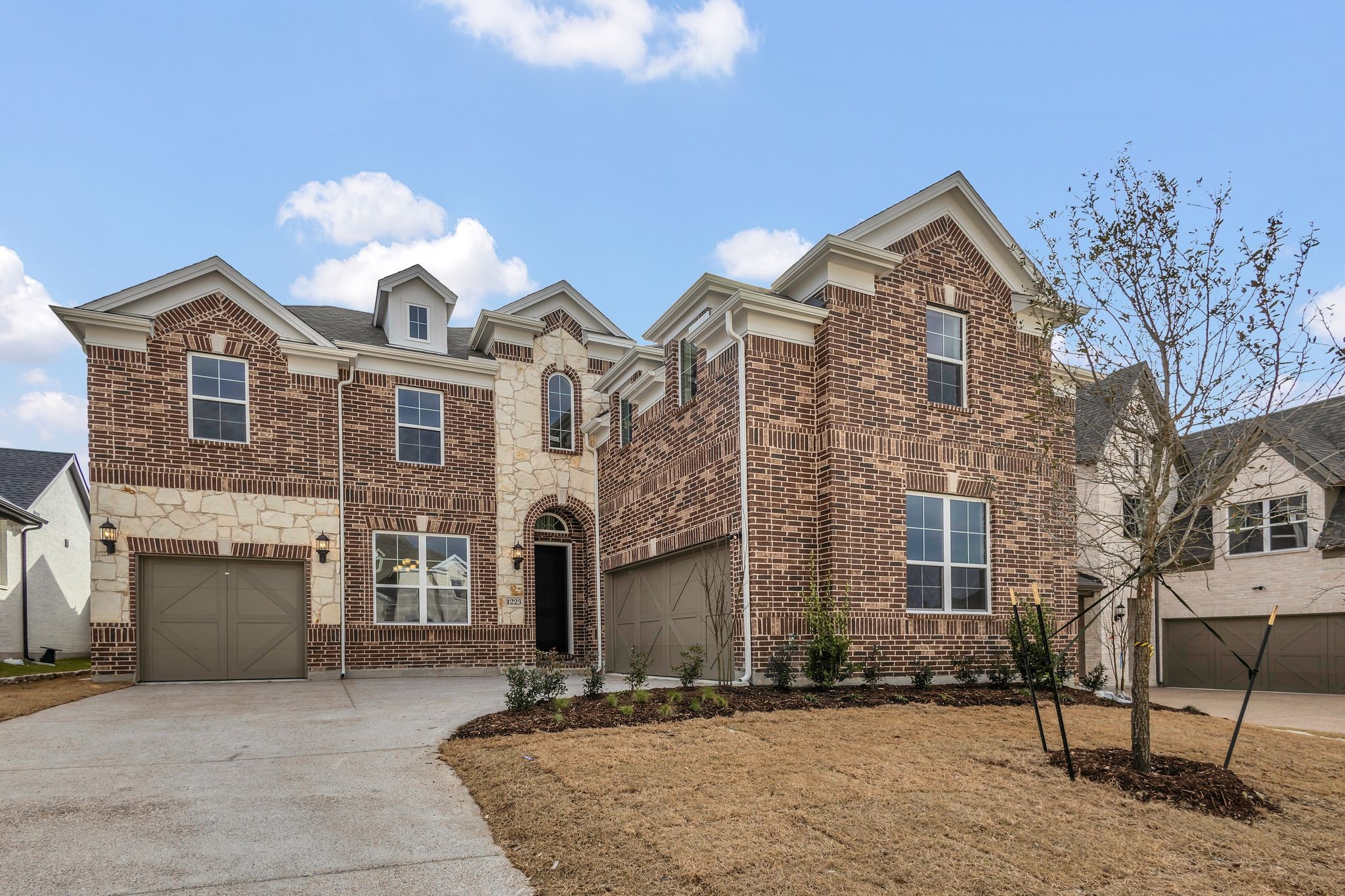 1223 Calebria Way