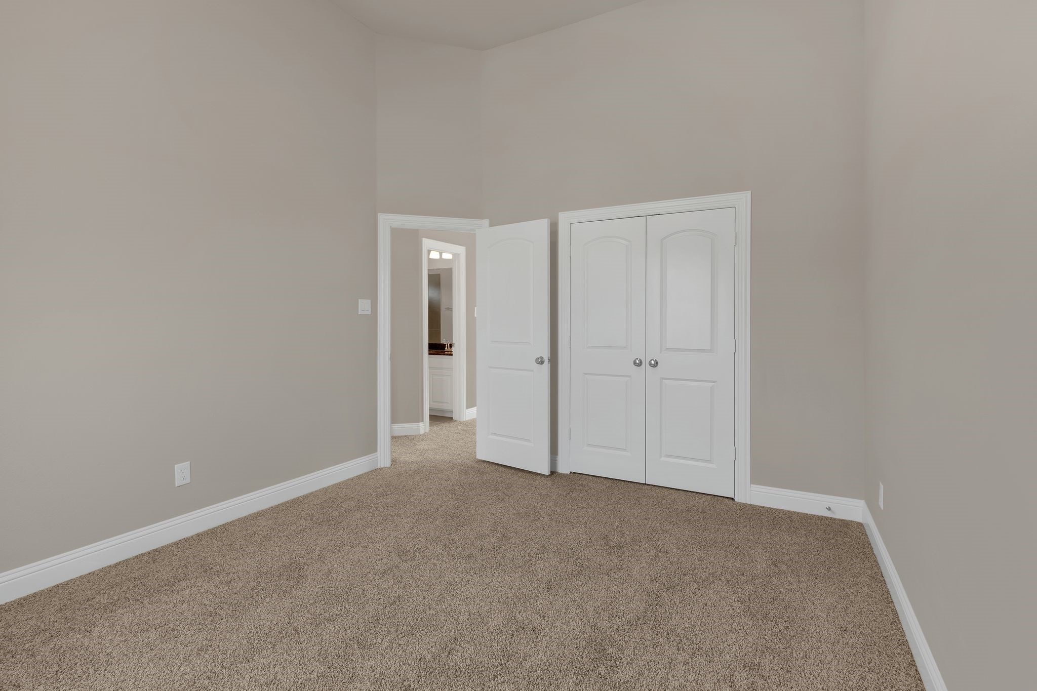 1223 Calebria Way