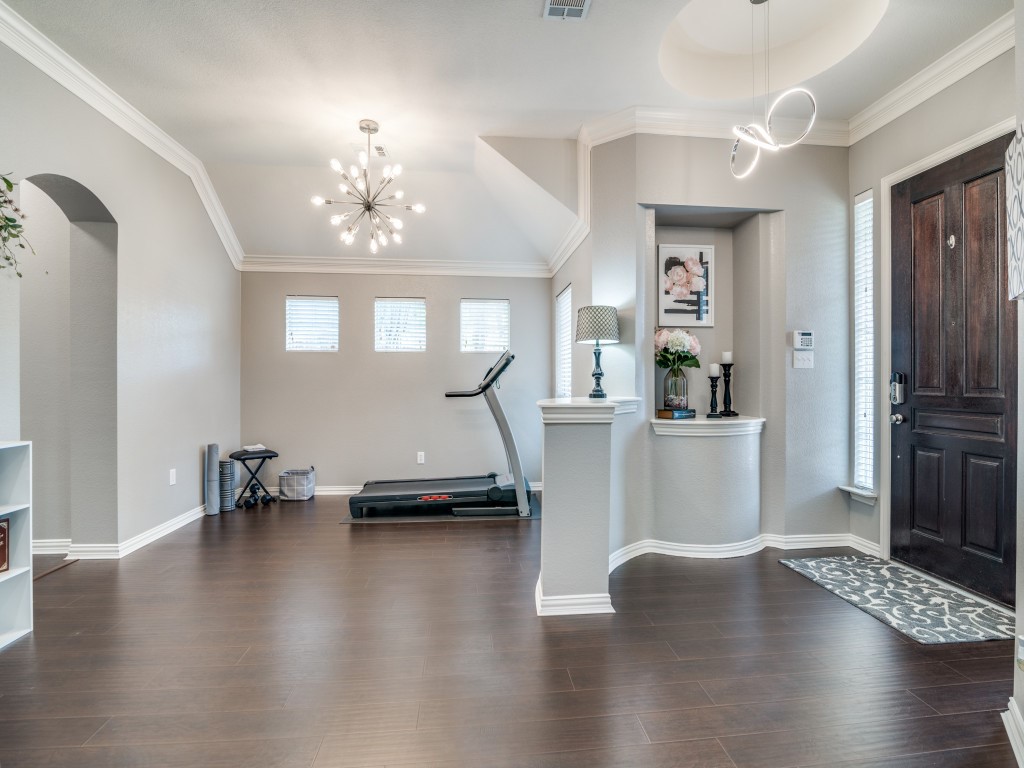 958 Briar Oaks Drive