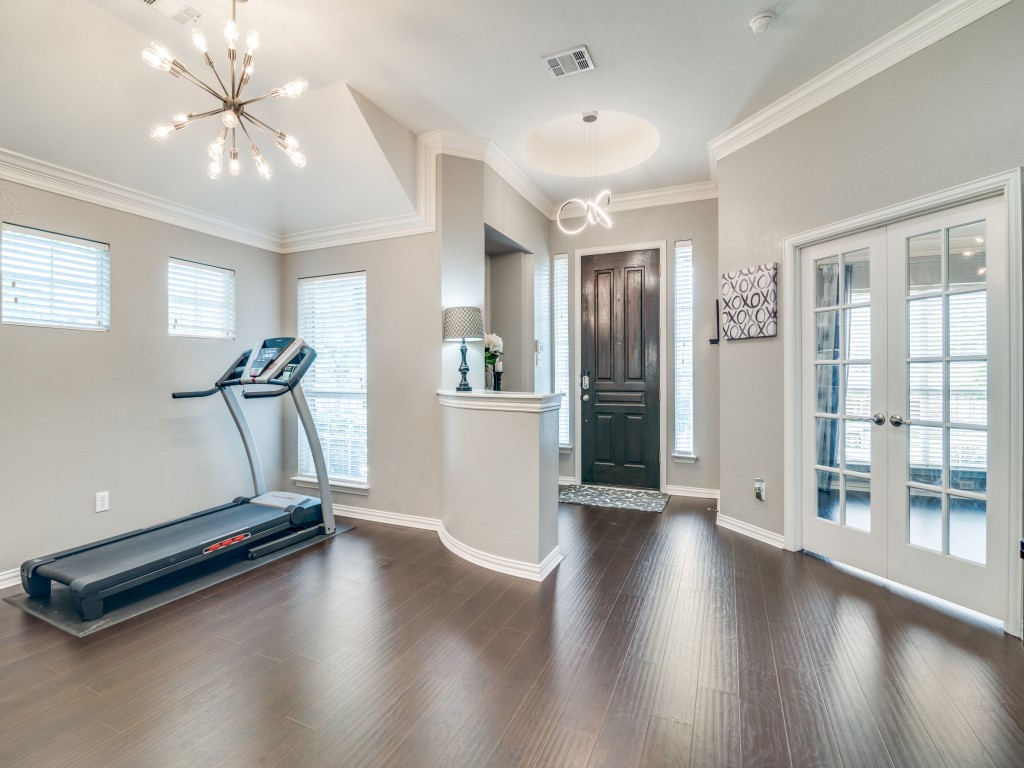 958 Briar Oaks Drive
