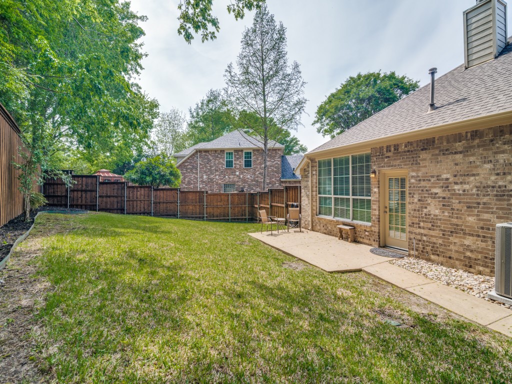958 Briar Oaks Drive