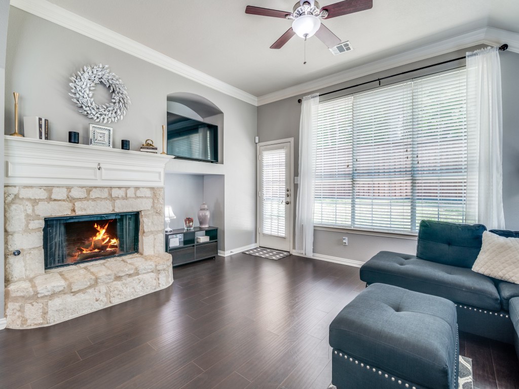 958 Briar Oaks Drive