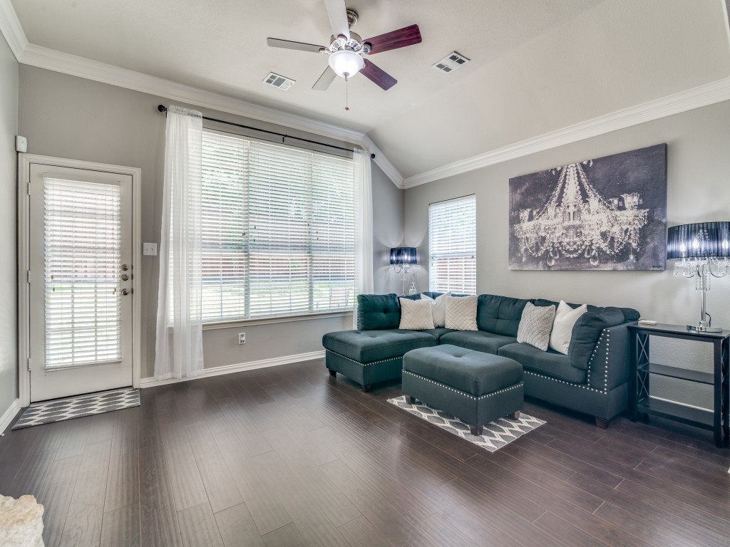 958 Briar Oaks Drive